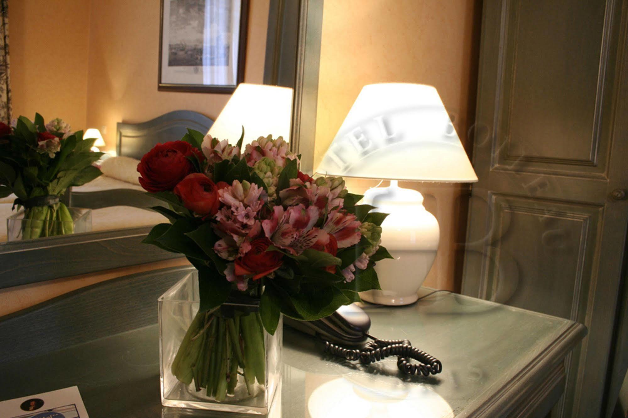 Hotel Boileau Paris Eksteriør billede
